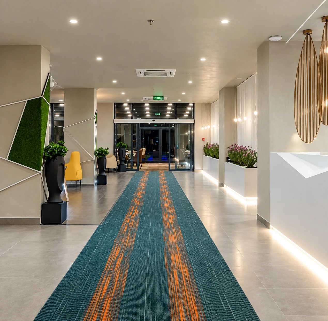 Hotel Pinea's entrance corridor, decorative runner rug and ambient lighting